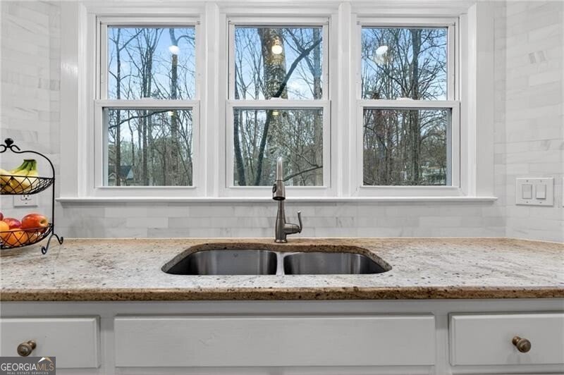 5653 Creekside Drive Peachtree Corners - Photo 10