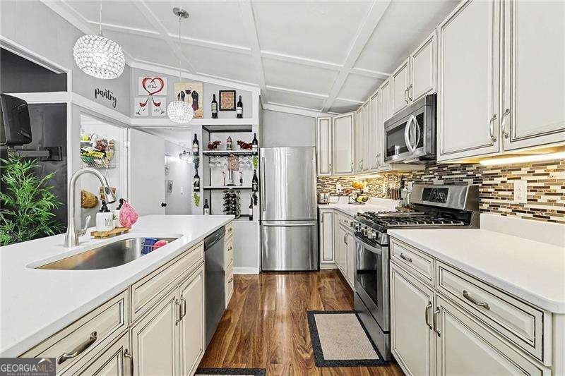 1370 Arbor Hill Road Canton - Photo 7