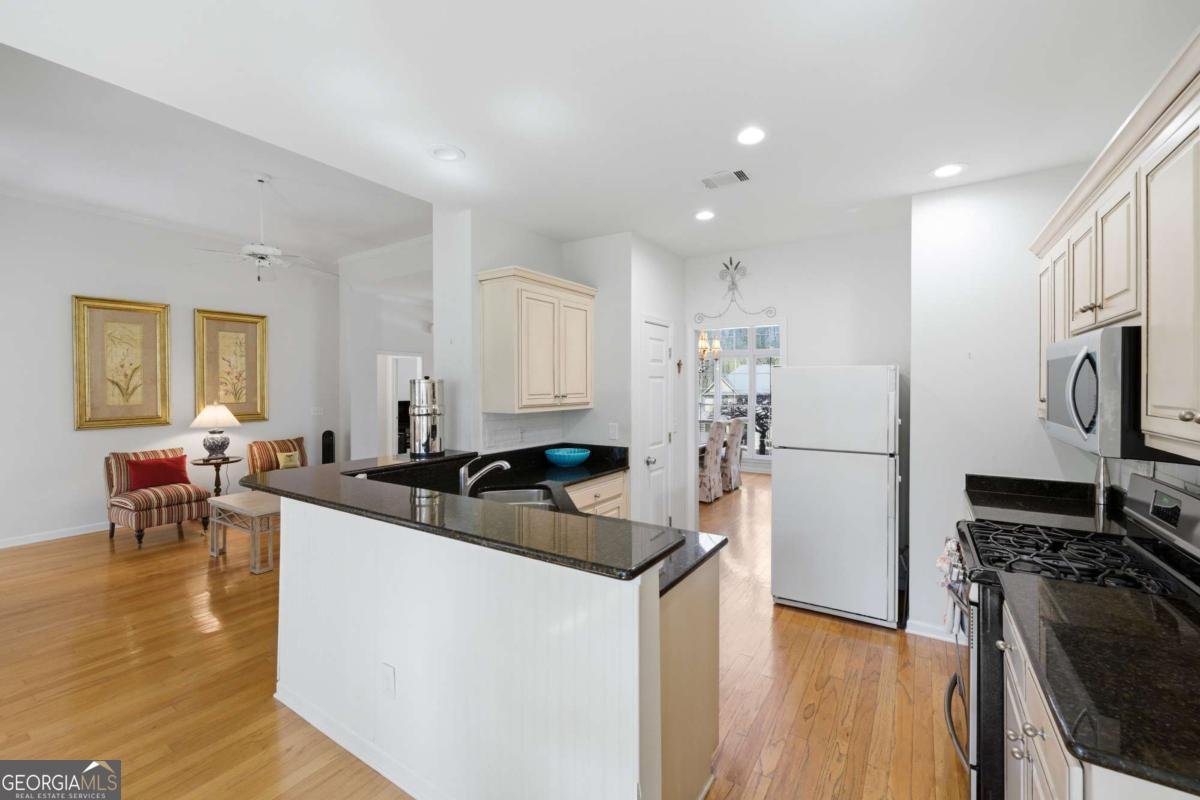 7050 Red Fox Lane Cumming - Photo 14