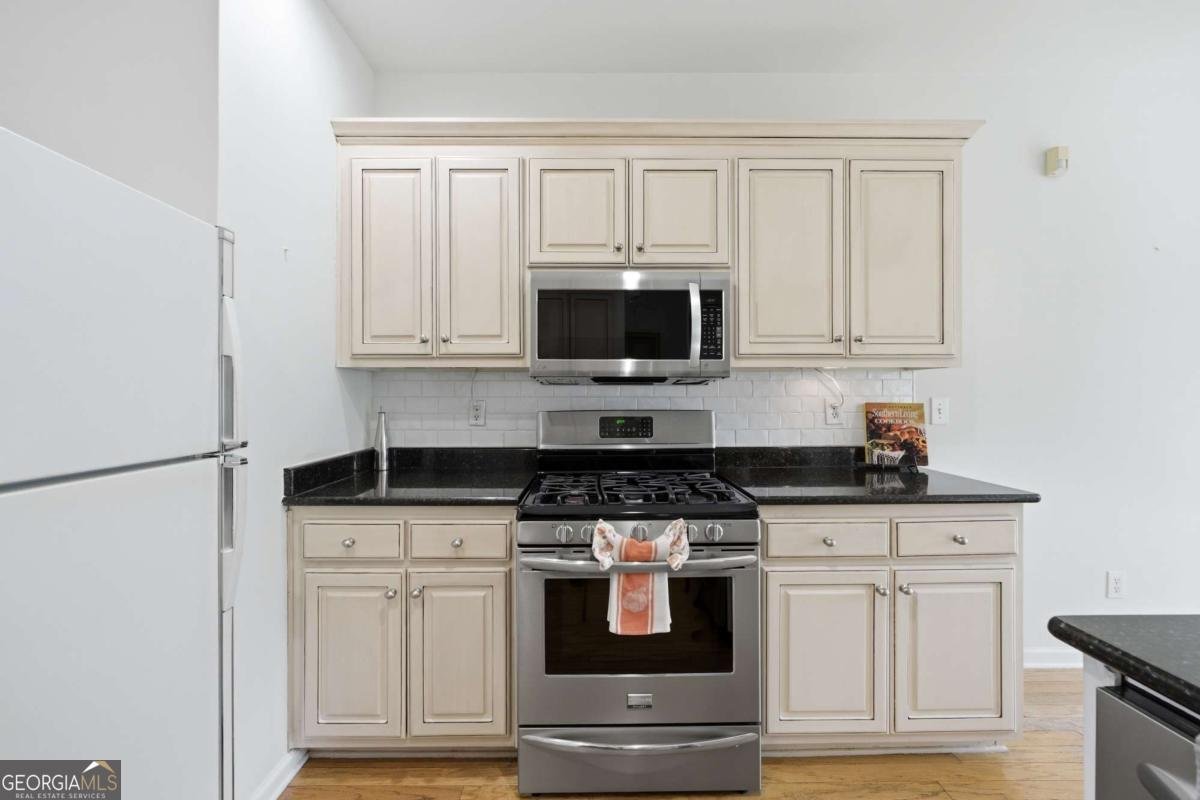 7050 Red Fox Lane Cumming - Photo 17