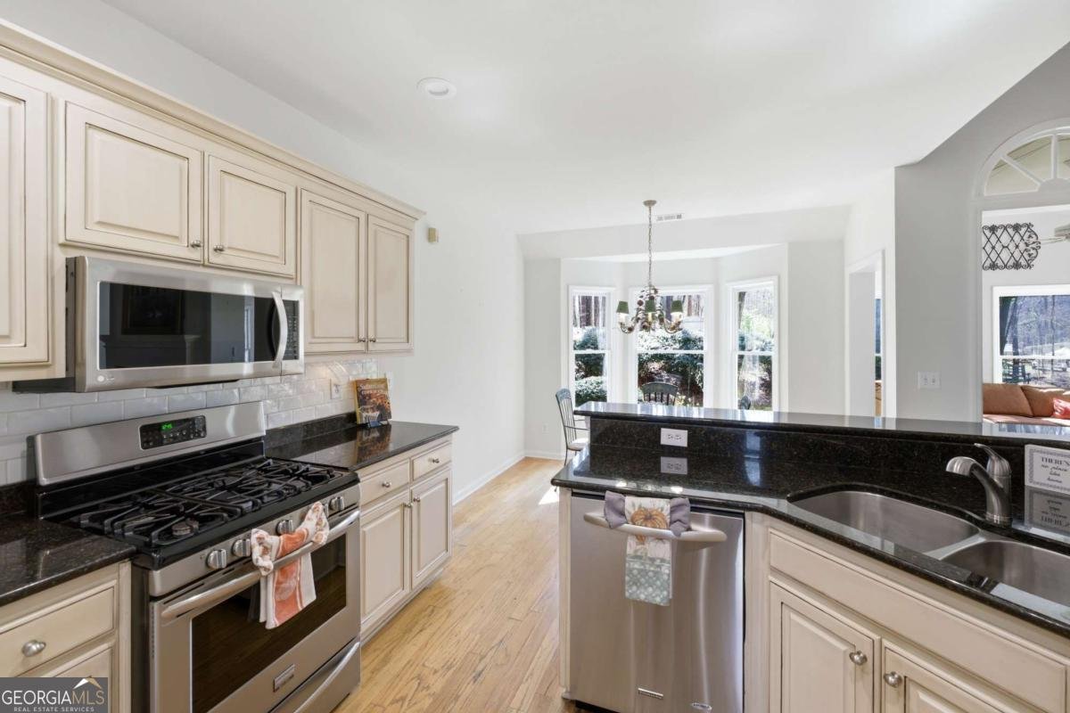 7050 Red Fox Lane Cumming - Photo 18