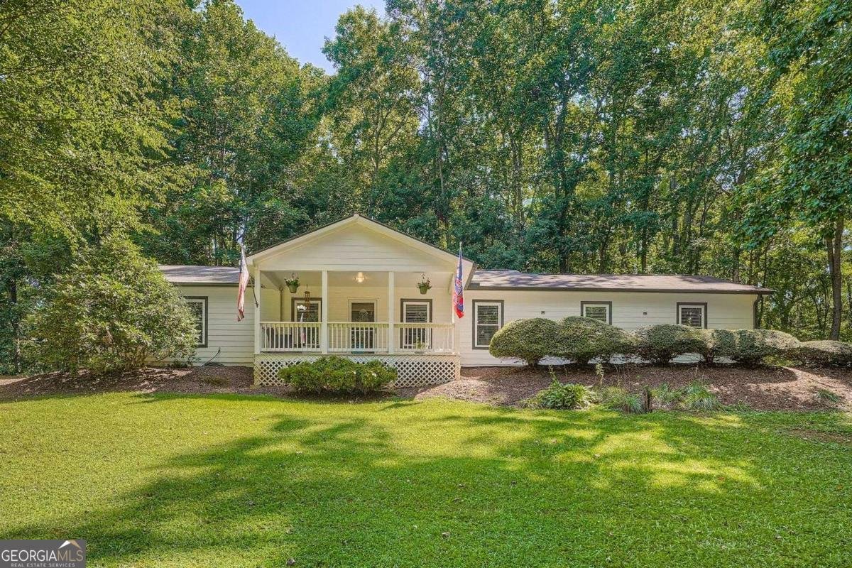 206 EAGLES NEST Drive Canton - Photo 1