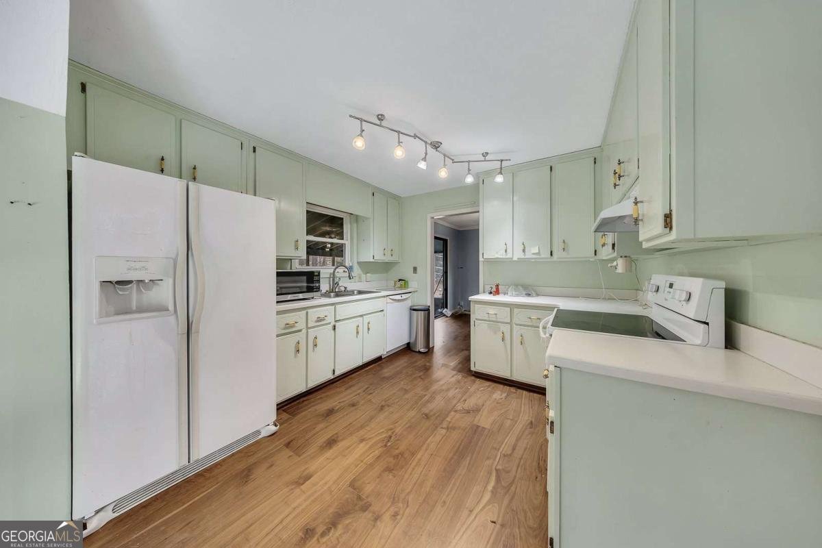 120 Emerald Cove Drive Woodstock - Photo 15