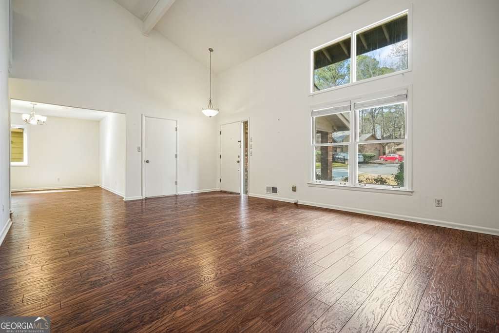 300 Cruise Court Roswell - Photo 6