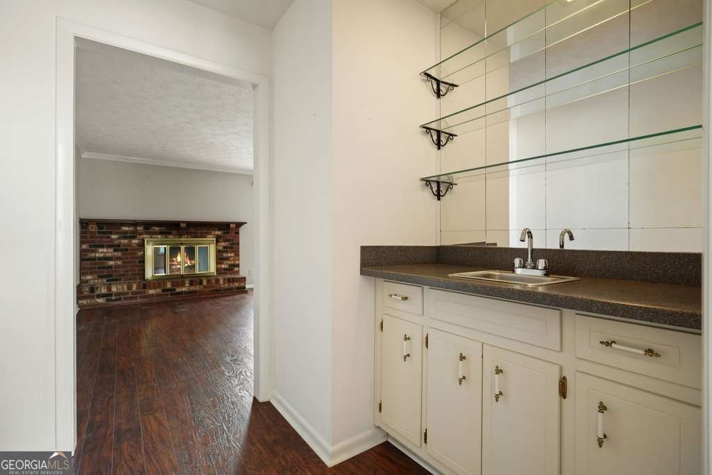 300 Cruise Court Roswell - Photo 9