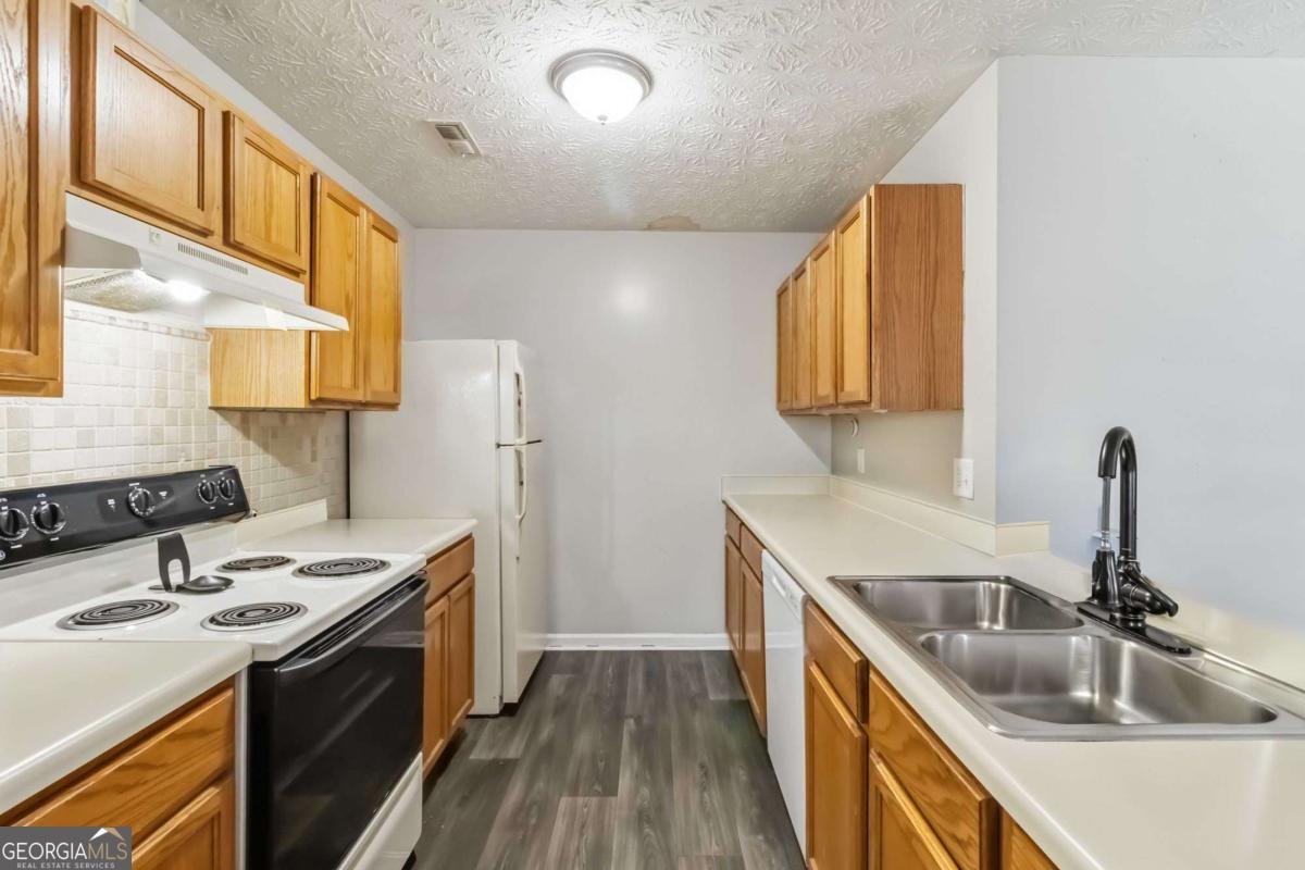 5559 Strathmoor Manor Circle Lithonia - Photo 8