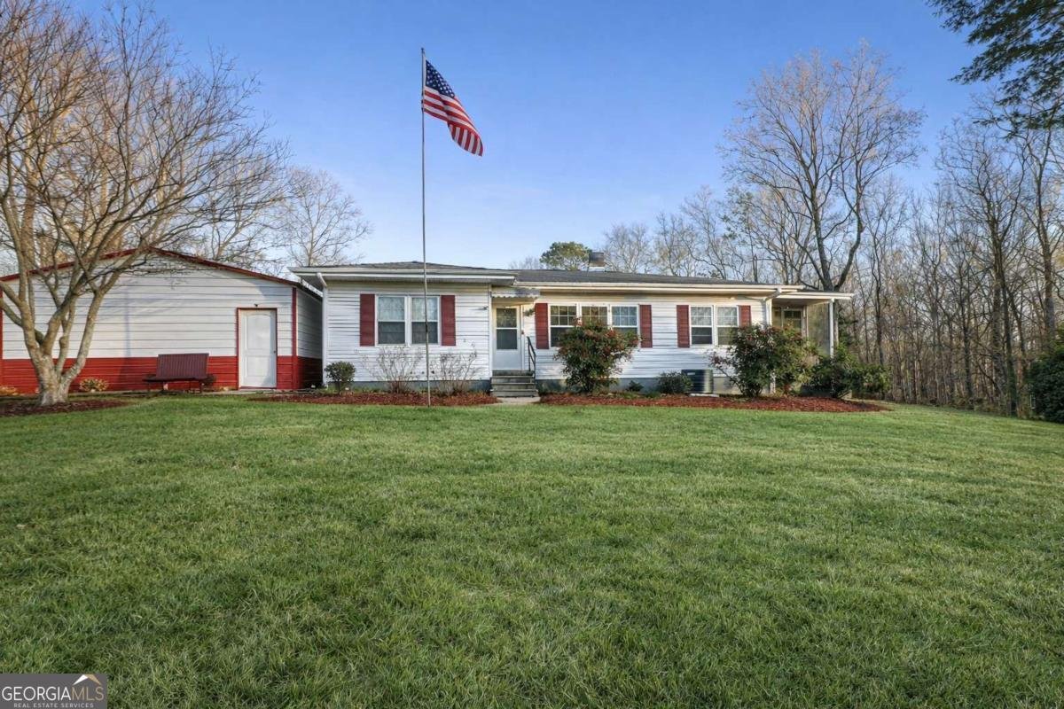 1772 Highway 115 Demorest - Photo 1