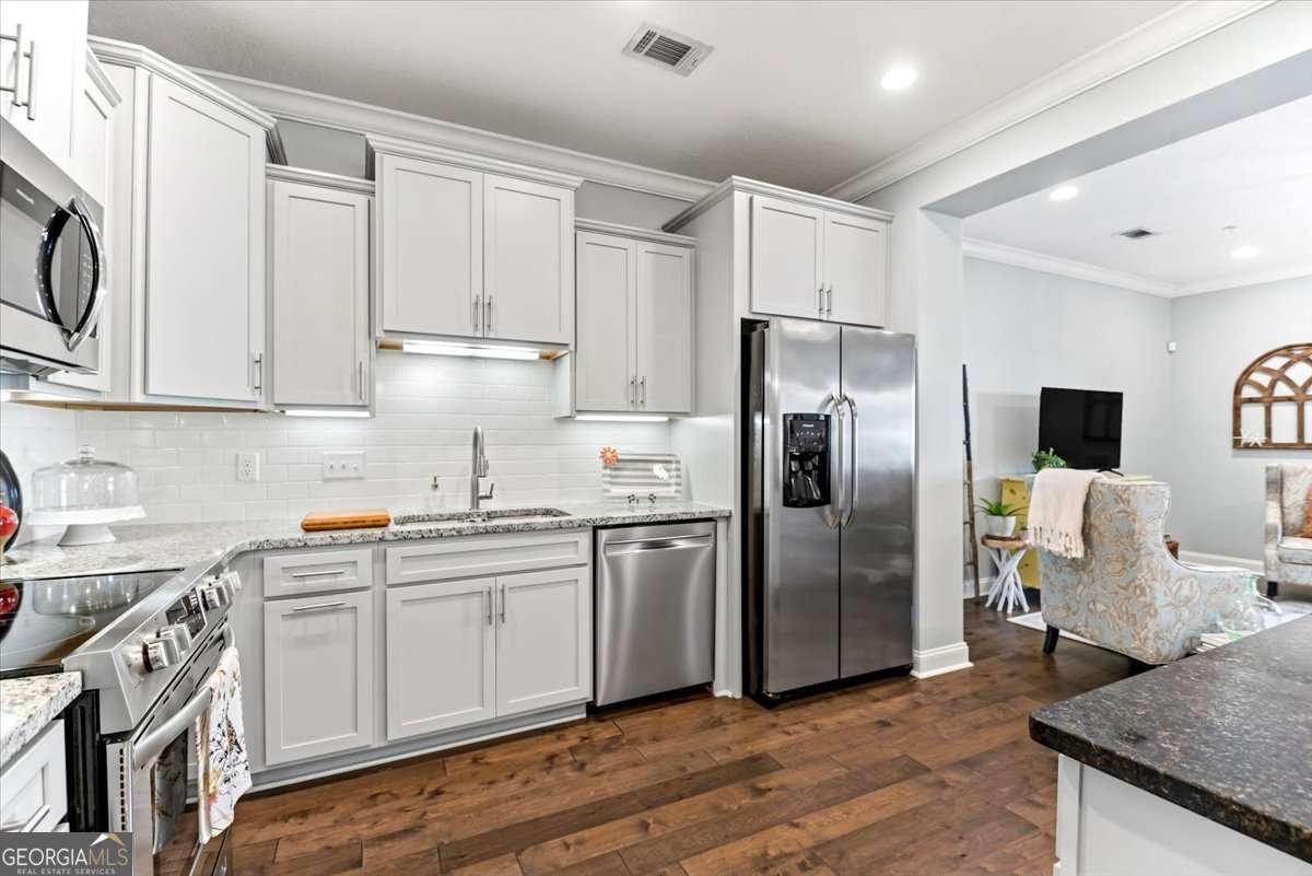 1604 Mariners Circle St. Simons - Photo 9