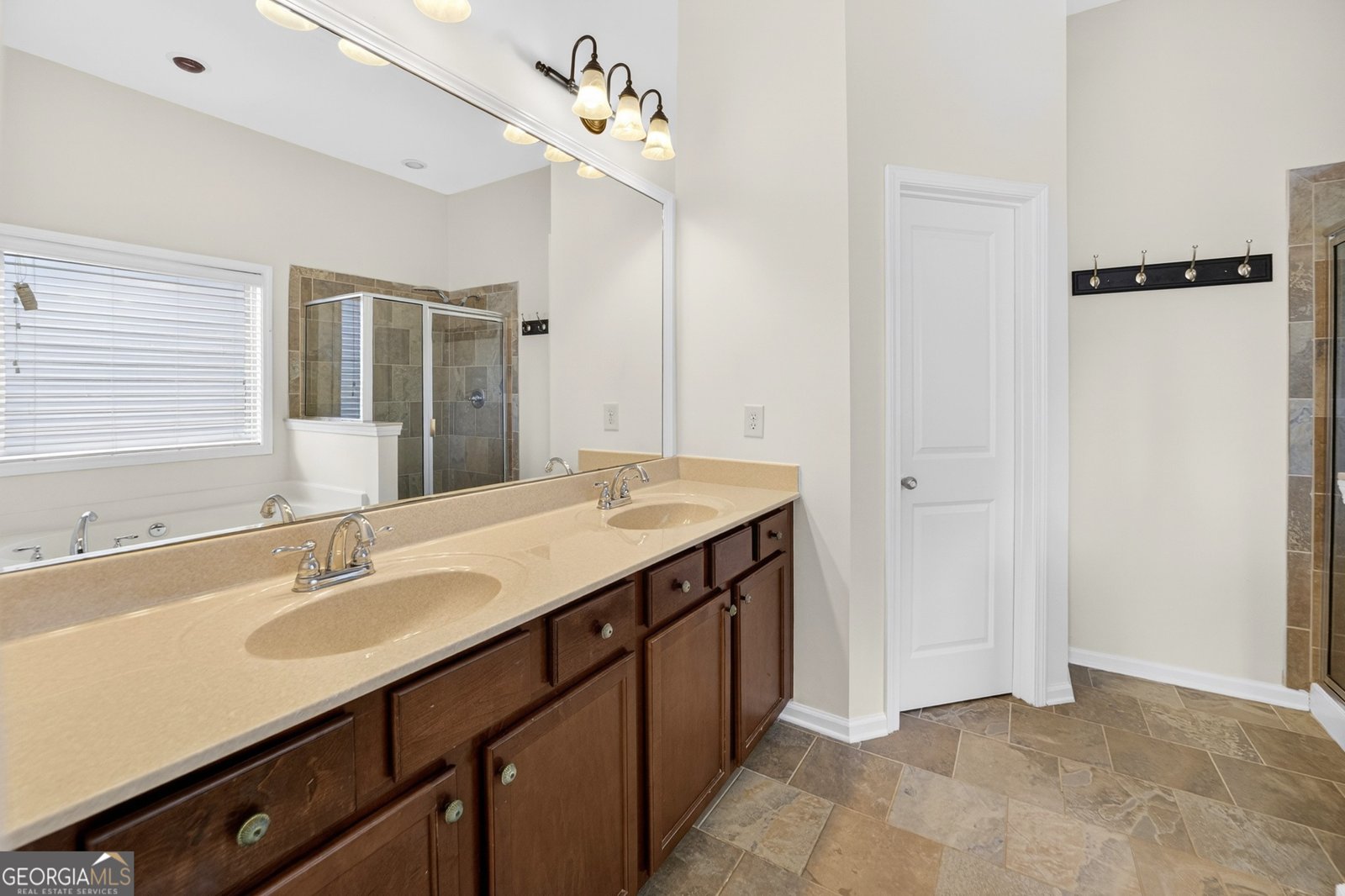 269 Privet Circle Suwanee - Photo 19