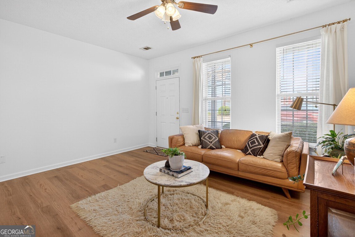 6364 Shoreview Circle Flowery Branch - Photo 6