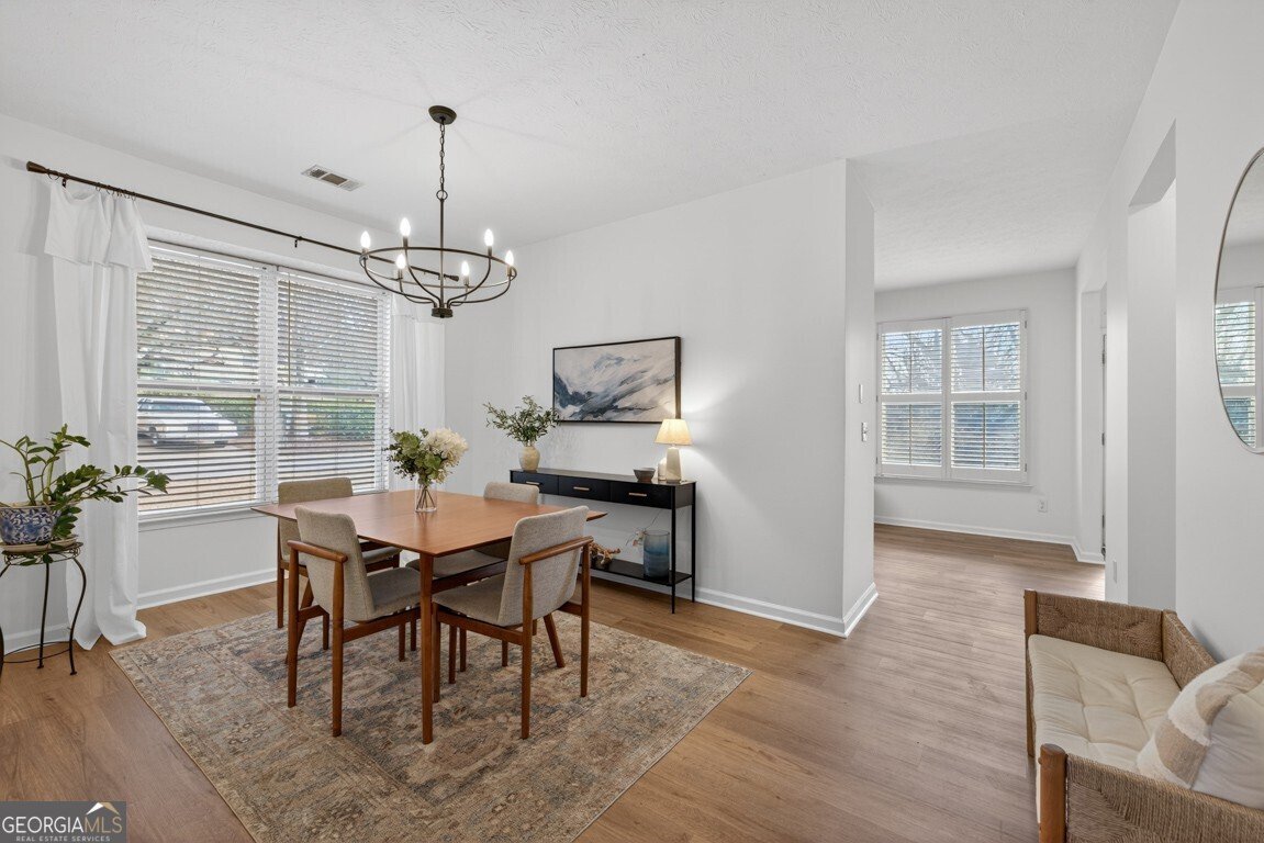 6364 Shoreview Circle Flowery Branch - Photo 8