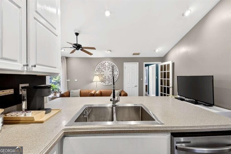 908 Scott Circle Decatur - Photo 10