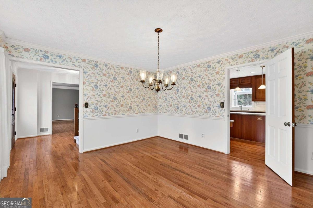 1663 Huntingford Drive Marietta - Photo 10