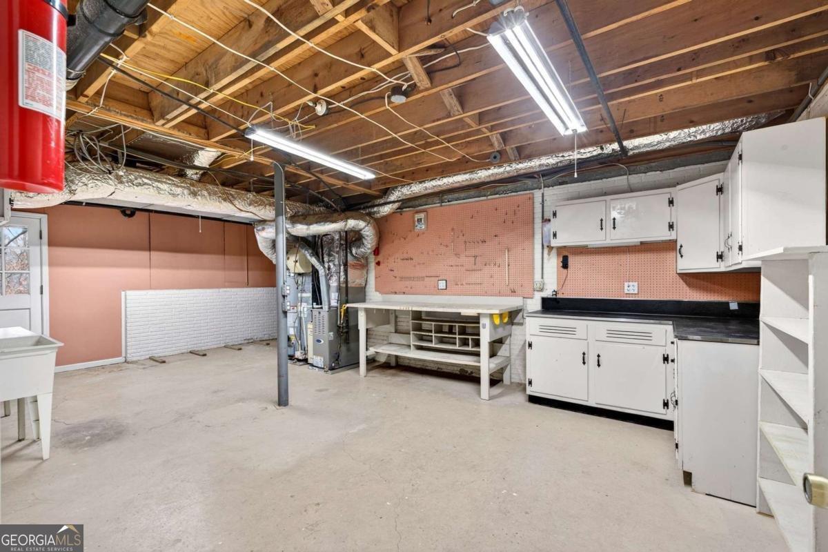 1663 Huntingford Drive Marietta - Photo 37