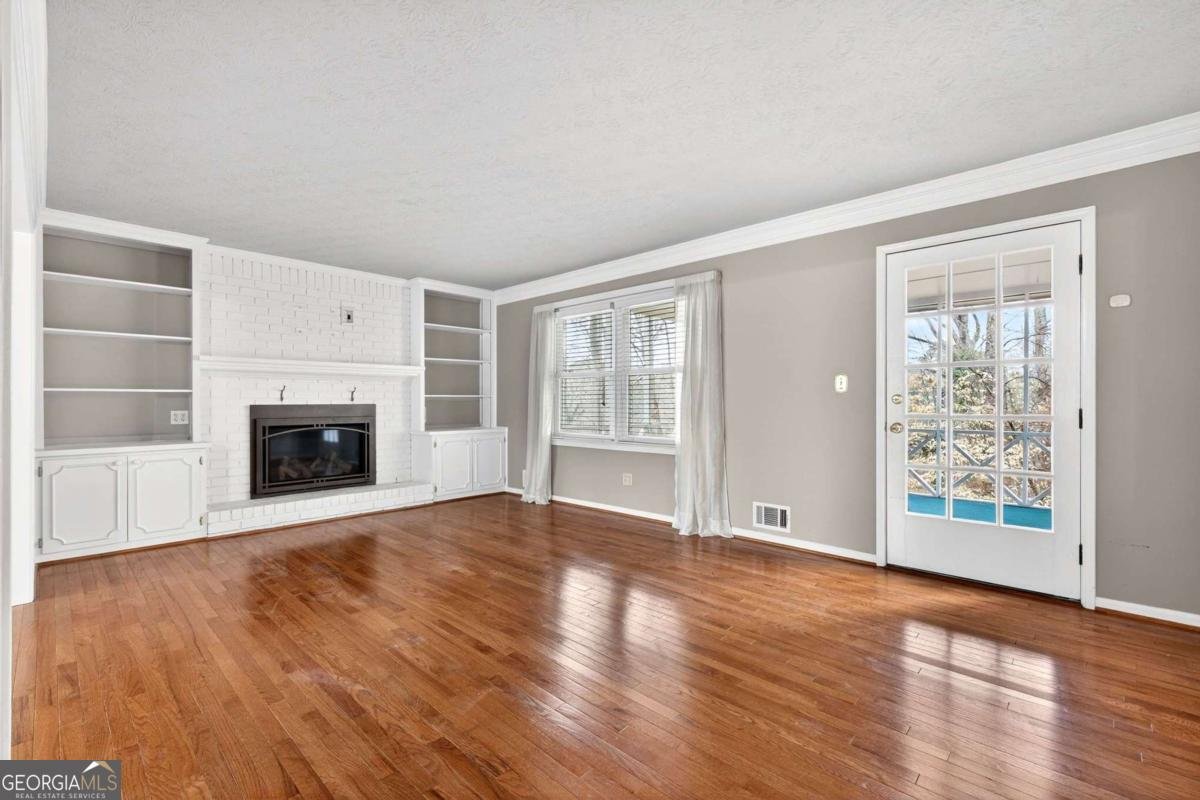 1663 Huntingford Drive Marietta - Photo 7