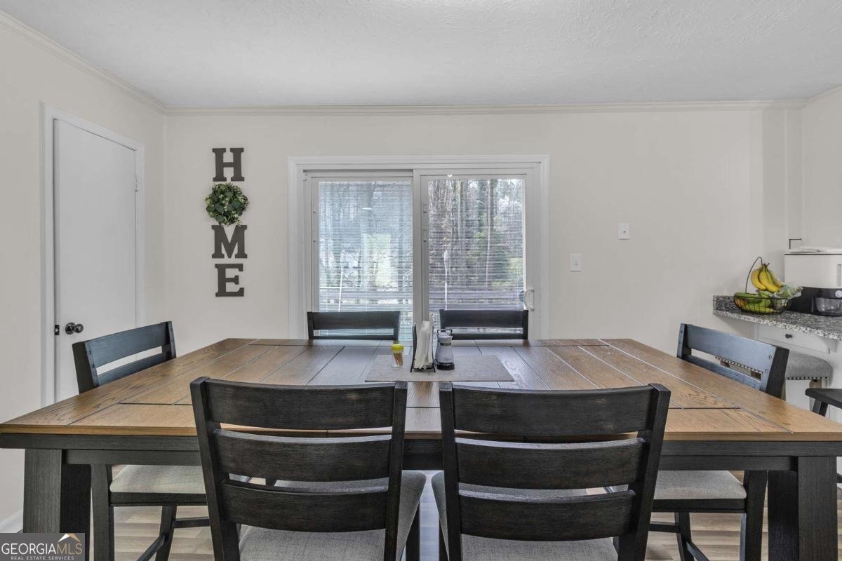 611 Navarre Drive Stone Mountain - Photo 11