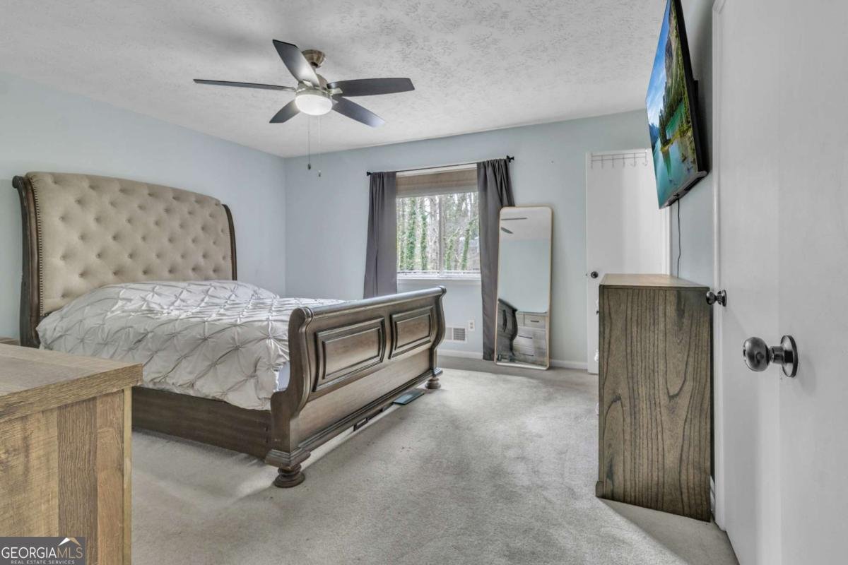 611 Navarre Drive Stone Mountain - Photo 12