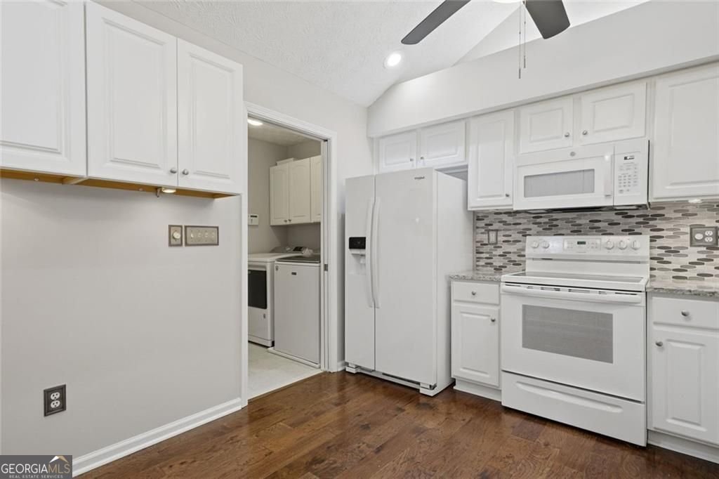 2132 Carefree Circle Marietta - Photo 12