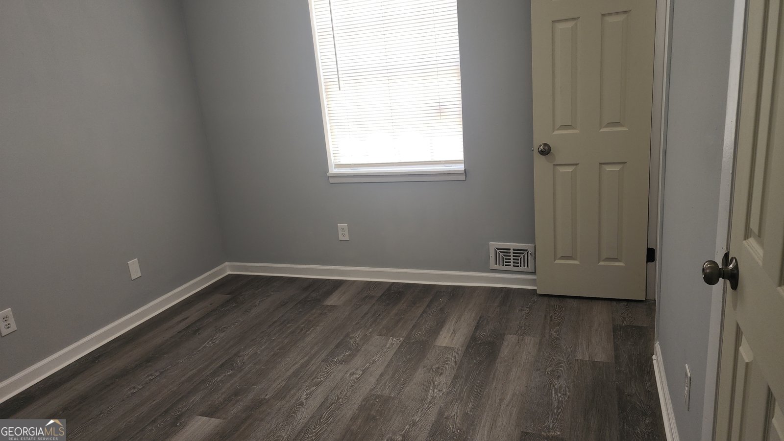 8423 Avalon Drive Riverdale - Photo 6