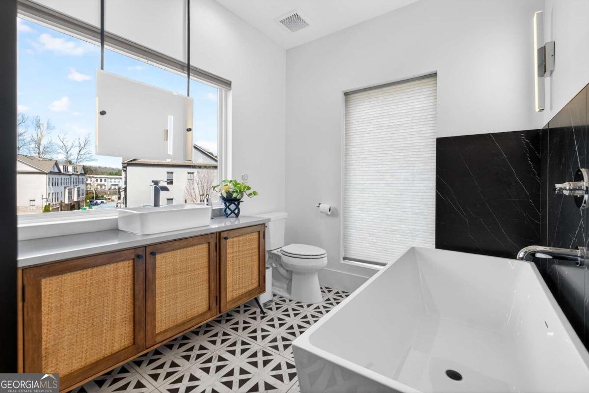 101 Henderson Street Woodstock - Photo 33