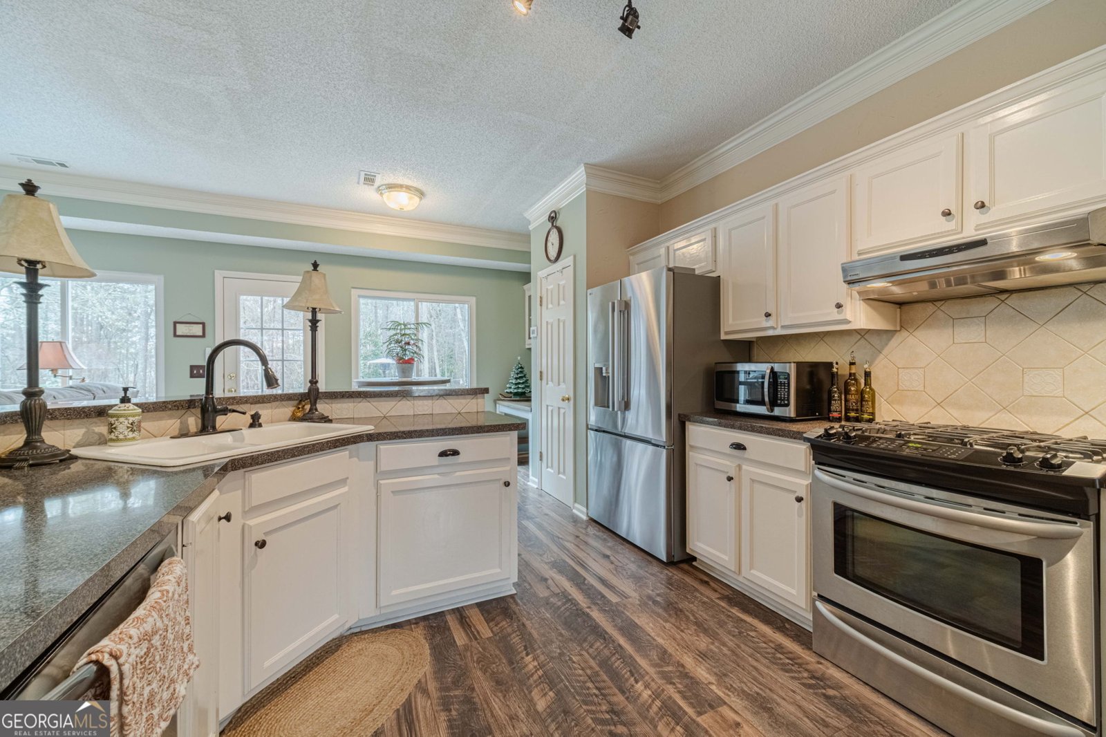 2240 Emerald Drive Loganville - Photo 13