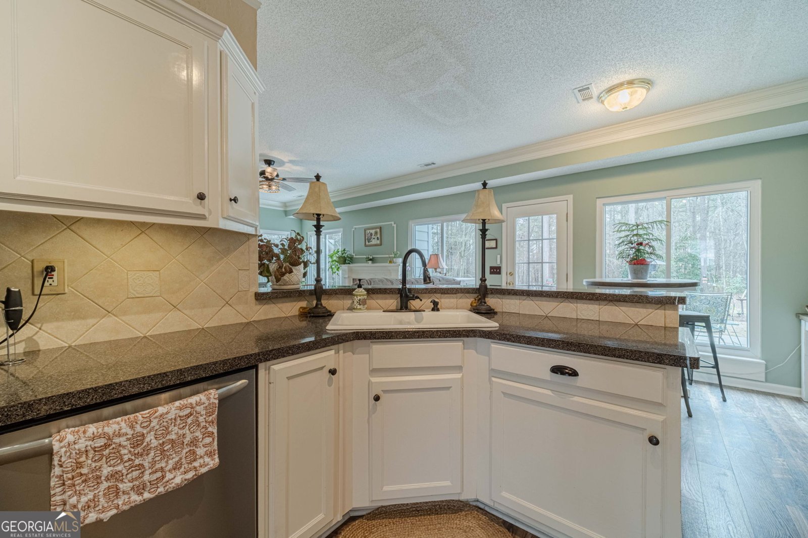 2240 Emerald Drive Loganville - Photo 14