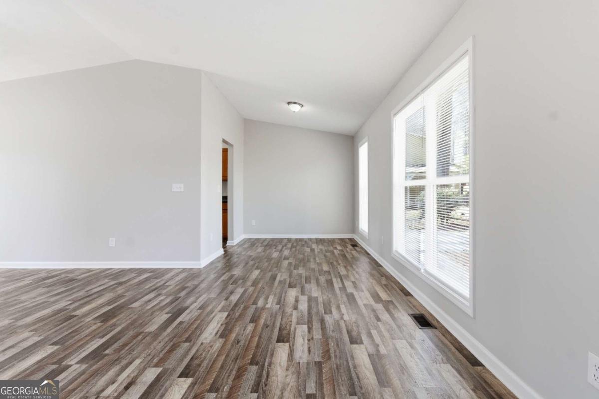 296 Firecrest Lane Lawrenceville - Photo 10