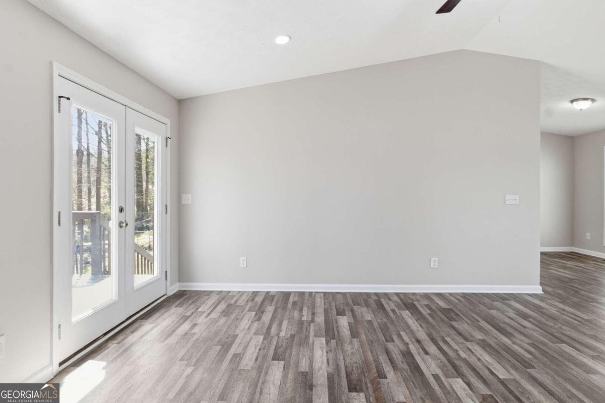 296 Firecrest Lane Lawrenceville - Photo 18