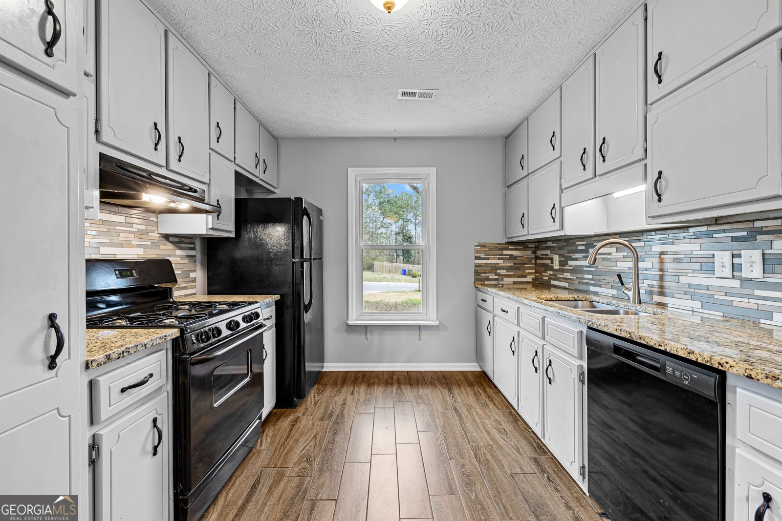 240 Hampton Drive Fayetteville - Photo 11