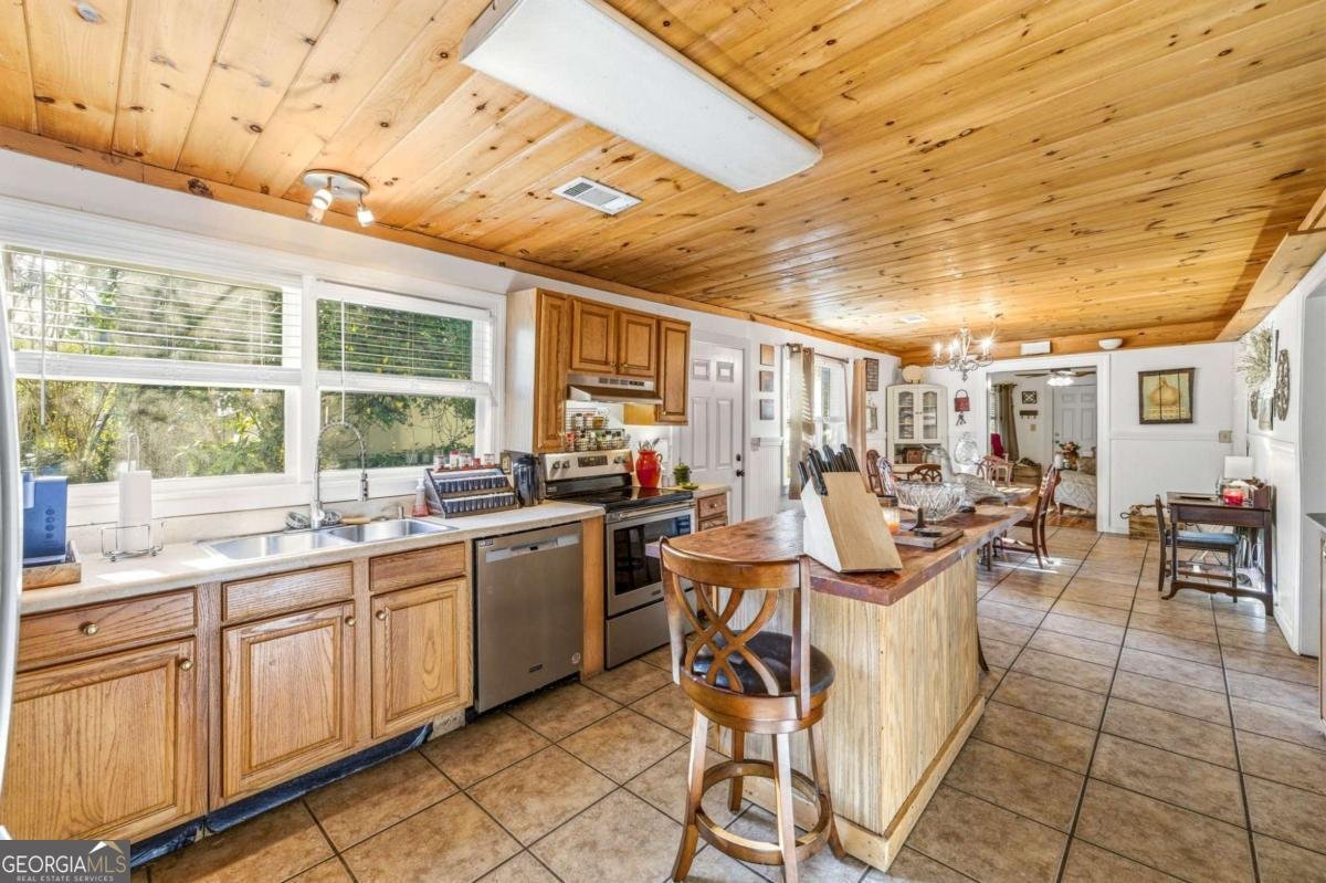 314 Holley Street Demorest - Photo 17