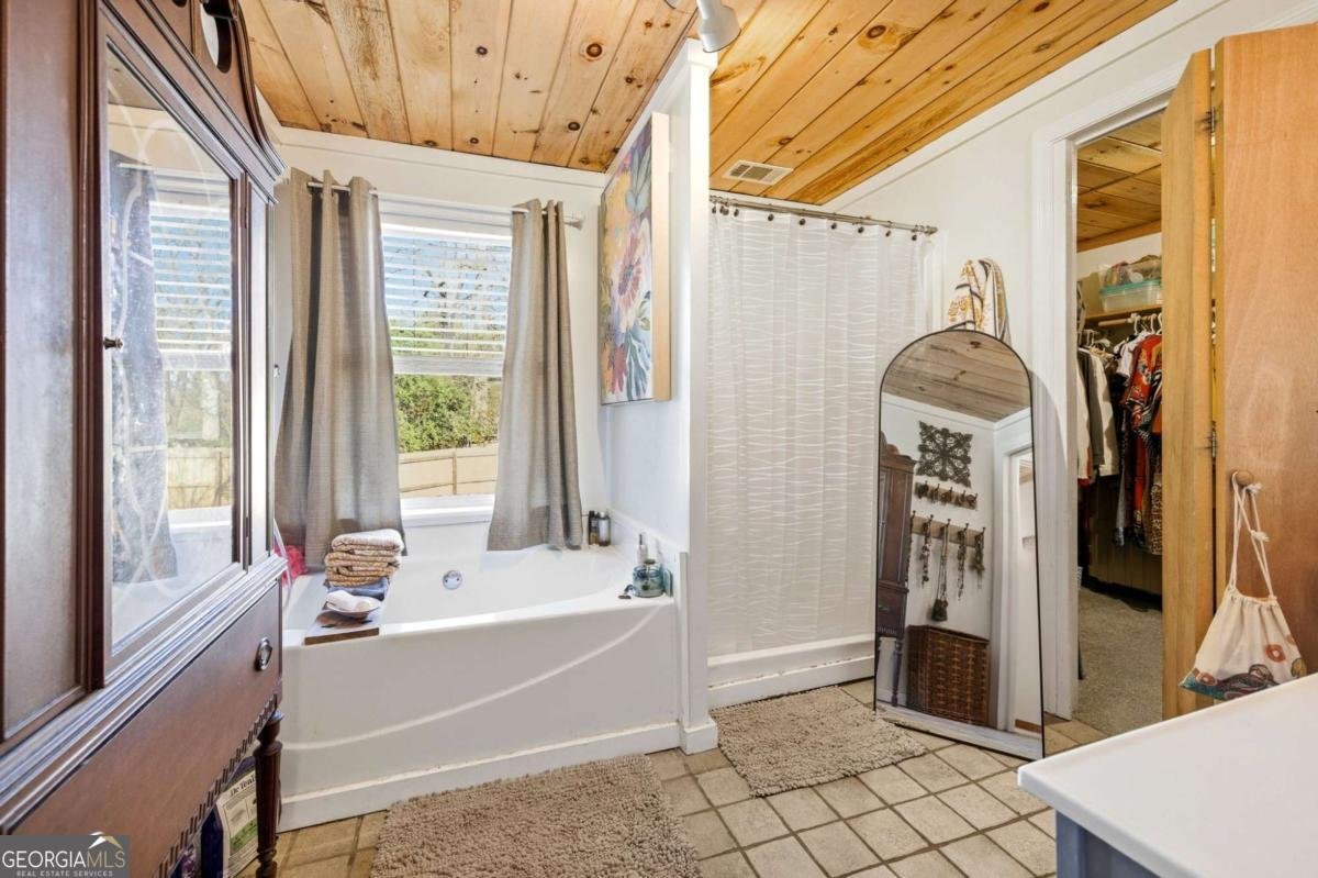 314 Holley Street Demorest - Photo 23