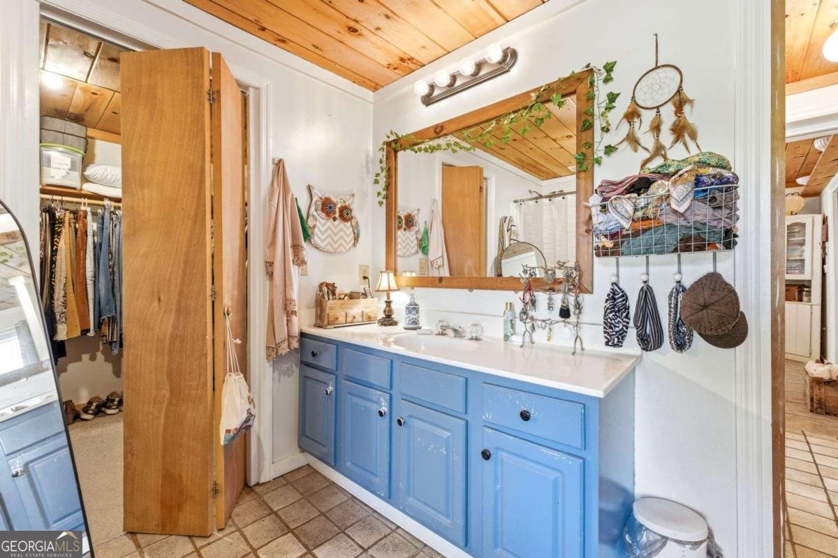 314 Holley Street Demorest - Photo 24