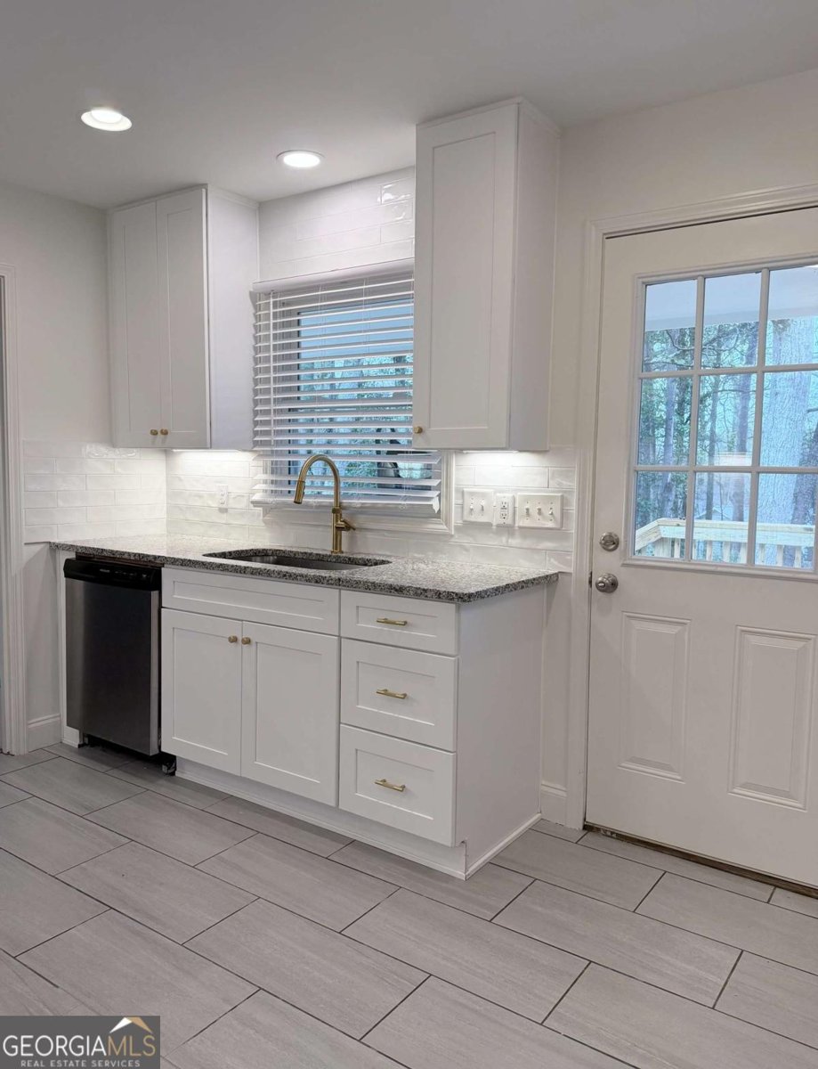 1863 Mount Vernon Road Dunwoody - Photo 8