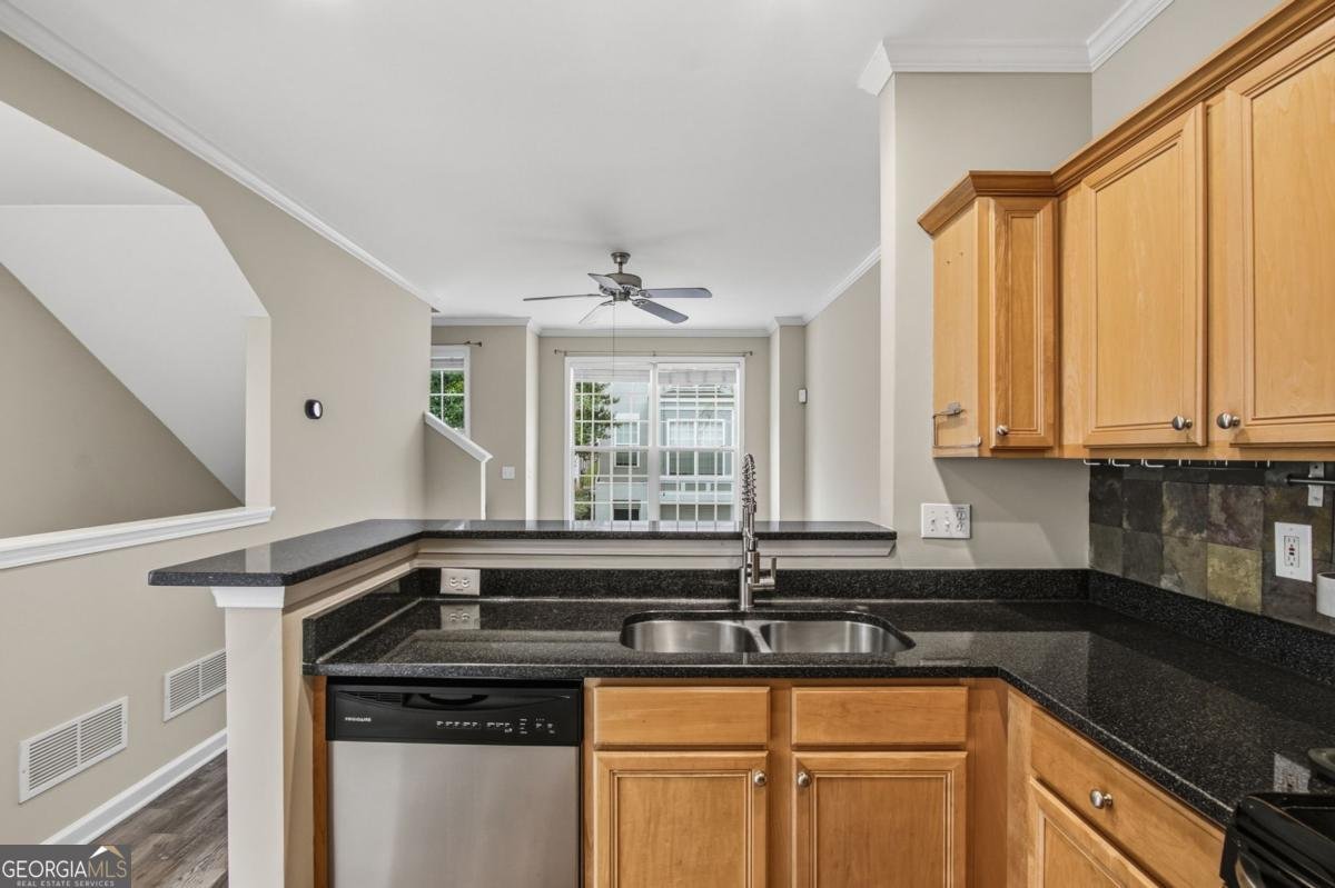 1138 Village Court Atlanta - Photo 13