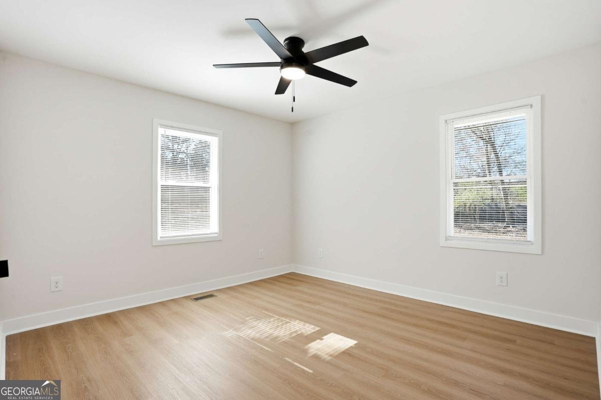 127 Perry Street Loganville - Photo 18