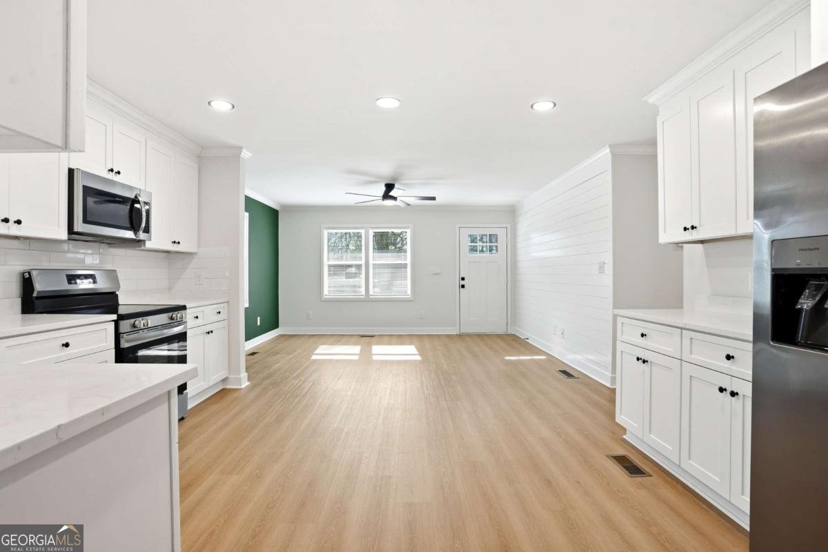 127 Perry Street Loganville - Photo 8