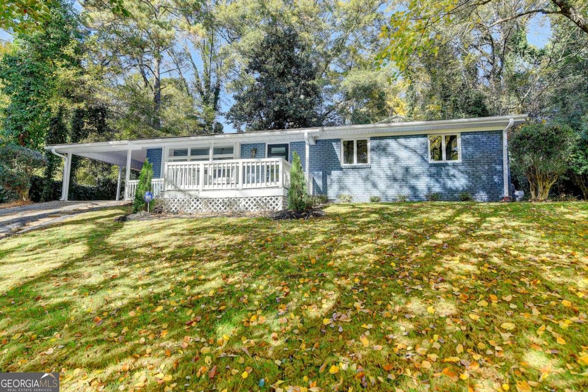 866 Armand Court Atlanta - Photo 1