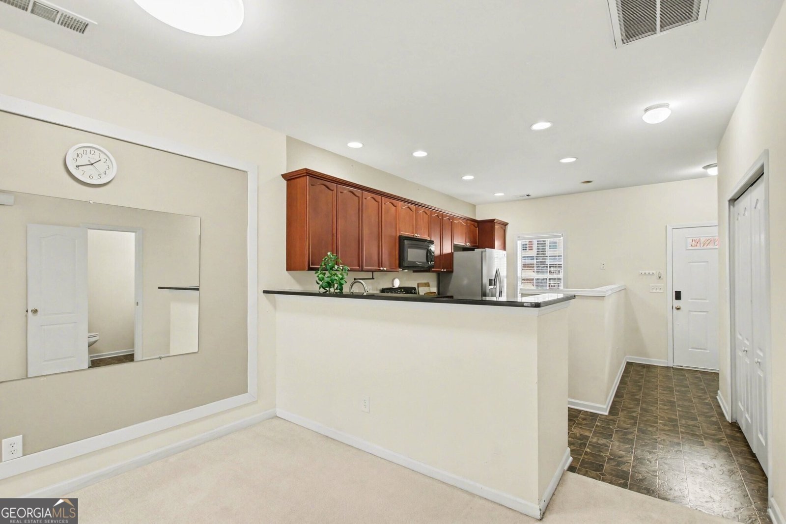 2367 Suwanee Pointe Drive Lawrenceville - Photo 13