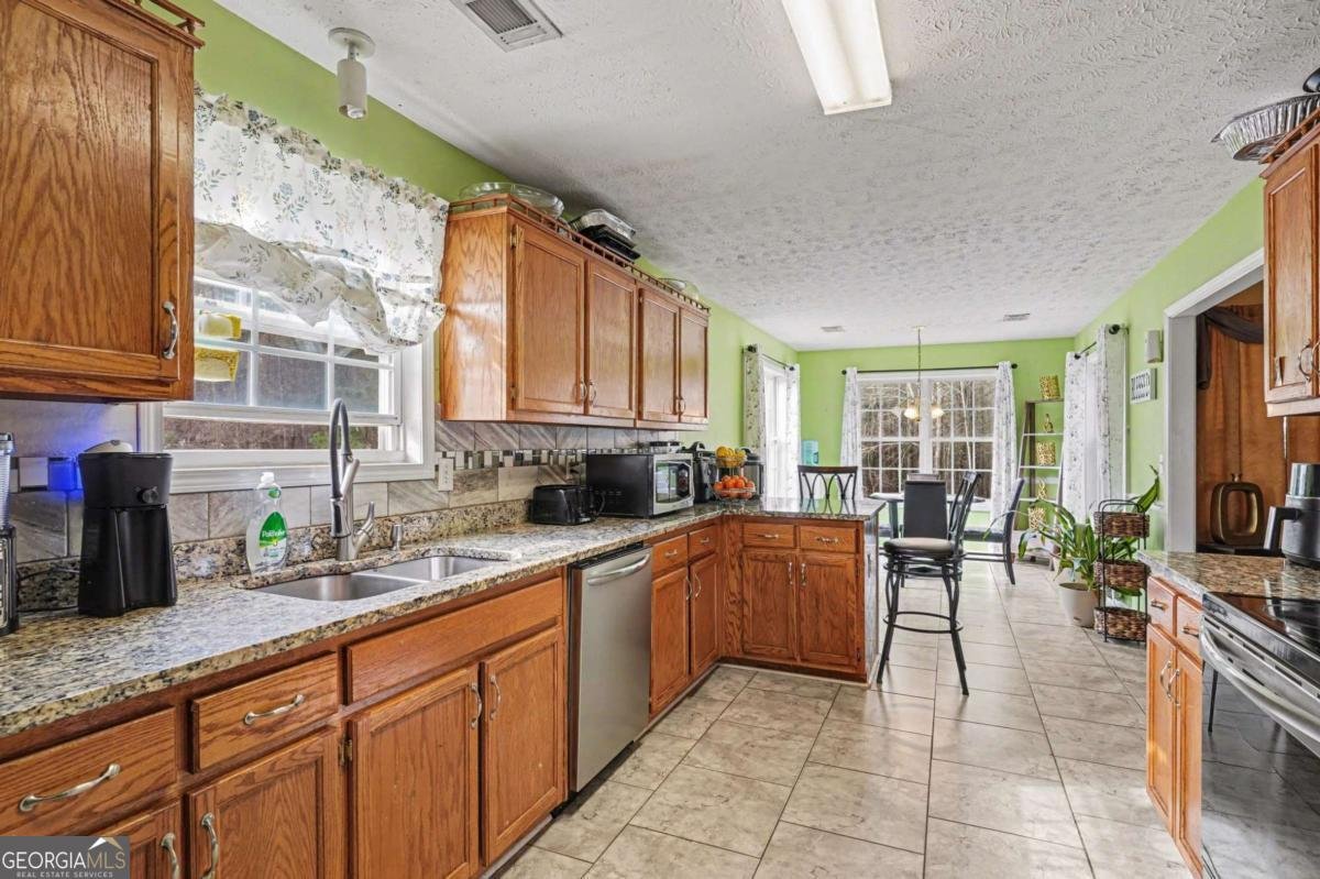 295 Long Creek Drive Covington - Photo 10