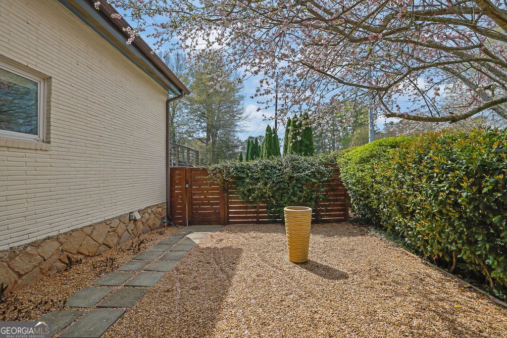 2213 Leafmore Drive Decatur - Photo 8