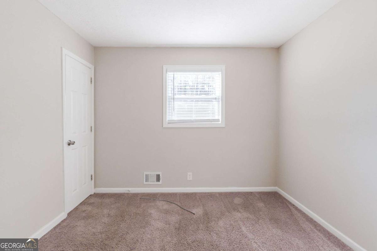 4412 Rustic Wood Drive Stone Mountain - Photo 12