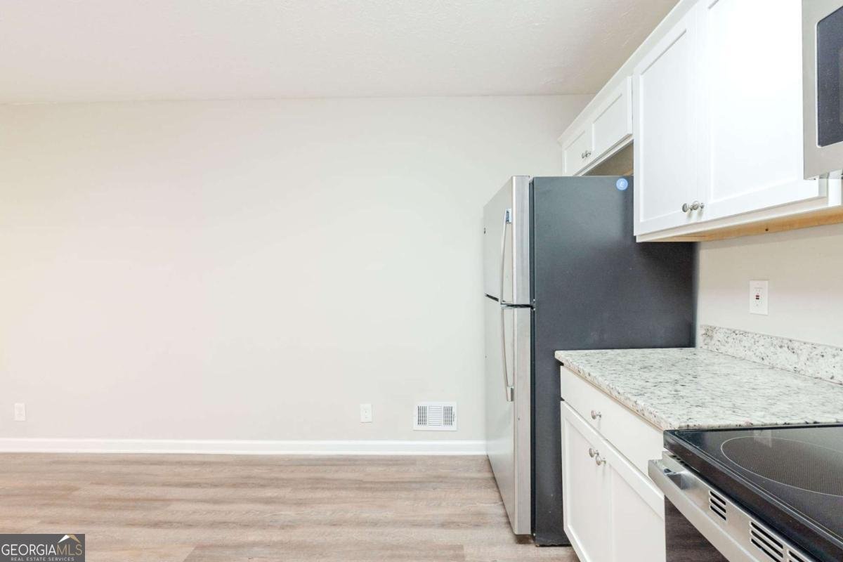 4412 Rustic Wood Drive Stone Mountain - Photo 7