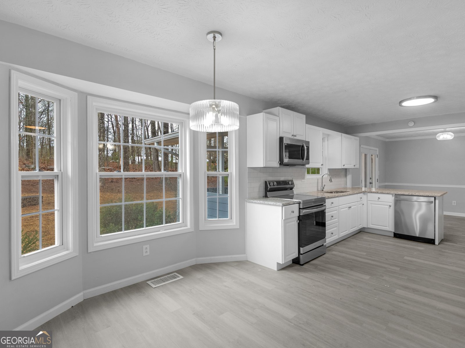 241 Glenloch Court Stockbridge - Photo 18