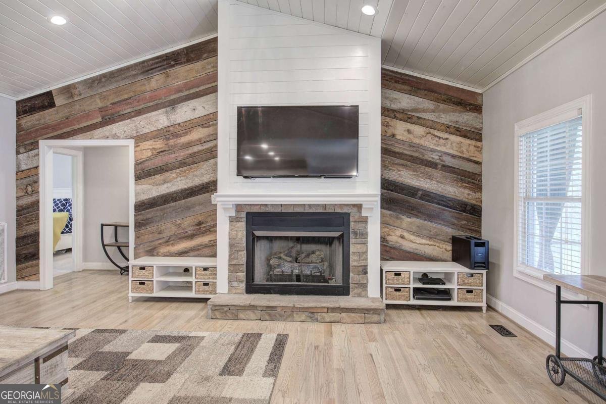 1005 Harmony Road Silver Creek - Photo 10