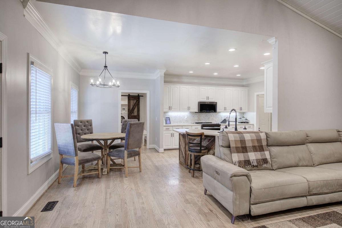 1005 Harmony Road Silver Creek - Photo 9