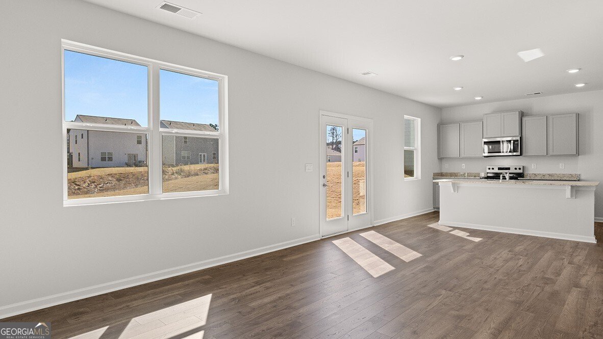 8189 Elkhorn Drive Fairburn - Photo 11