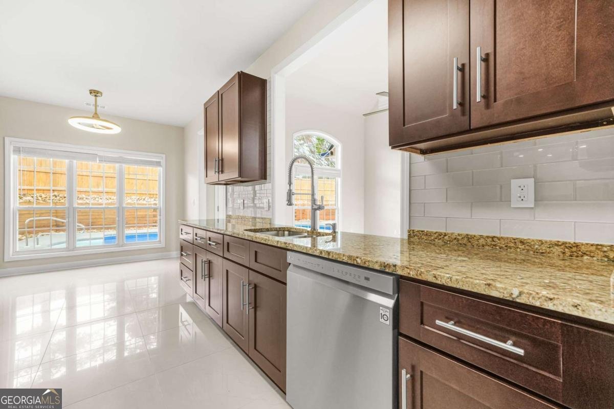 1564 Ember Oaks Circle Powder Springs - Photo 20