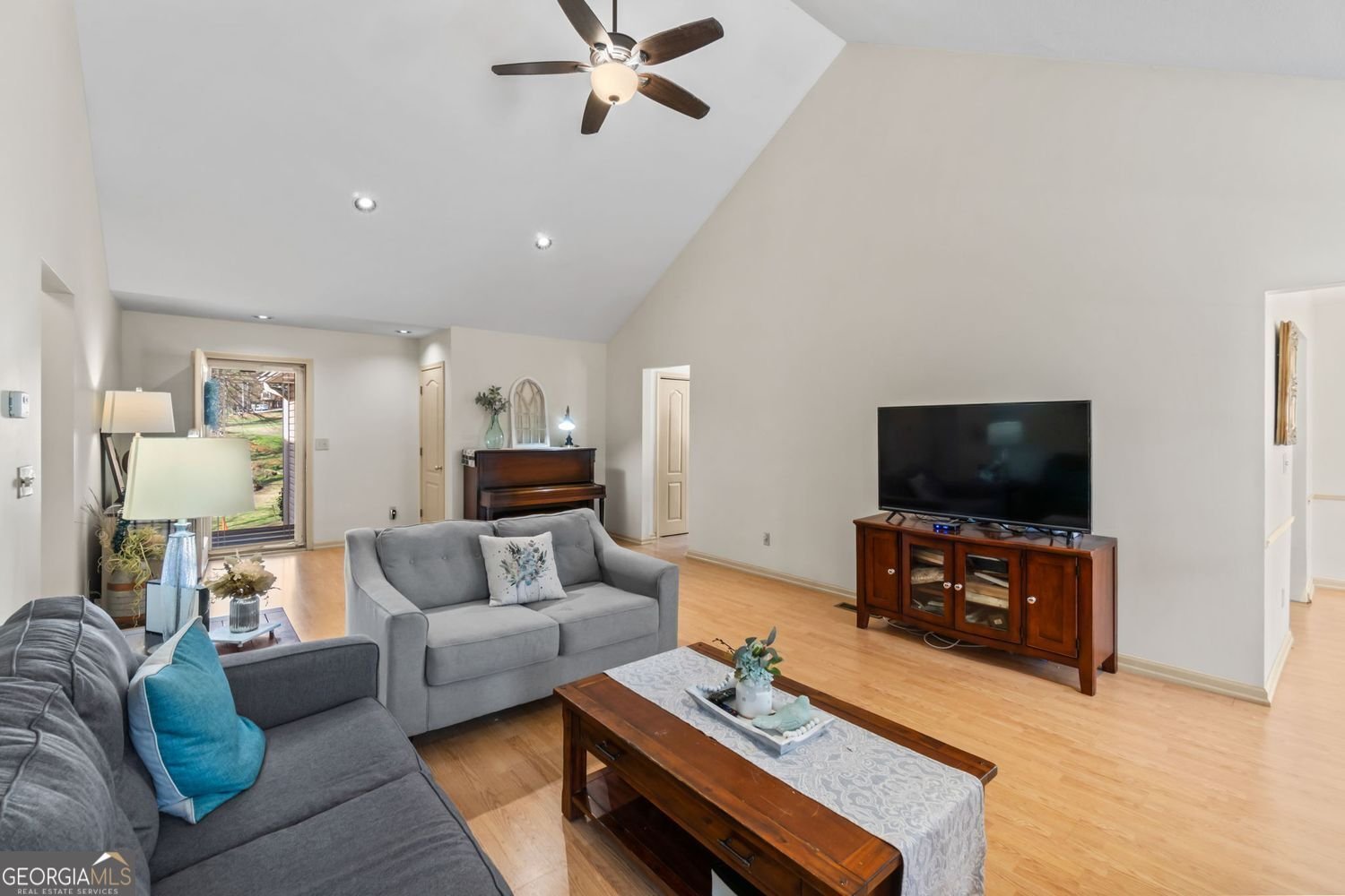 4984 Poplar Springs Circle Gainesville - Photo 15