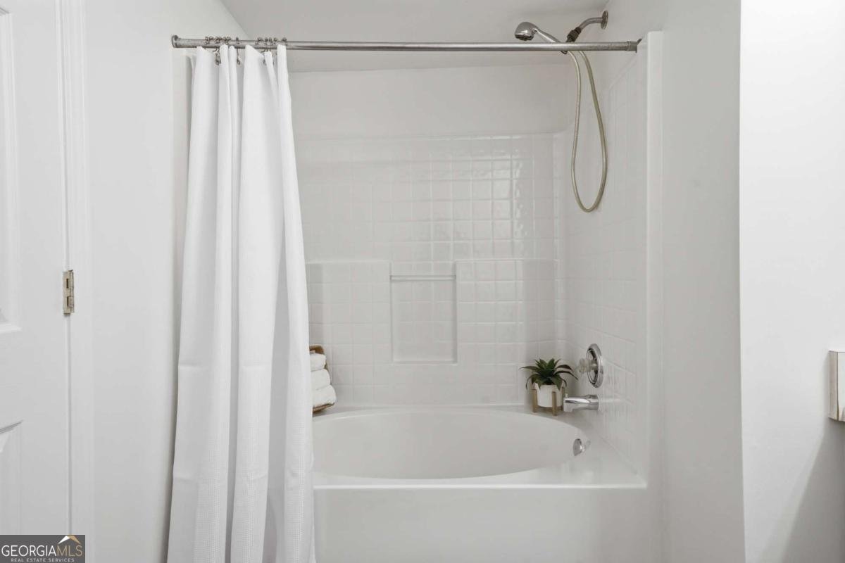 239 Woodland Way Canton - Photo 25