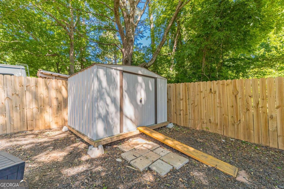 2390 Brackett Road Marietta - Photo 41